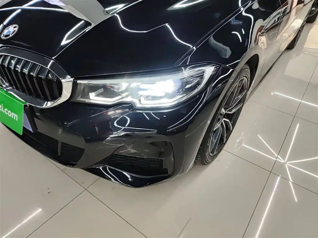 BMW 3 Series 2021 — фото 17