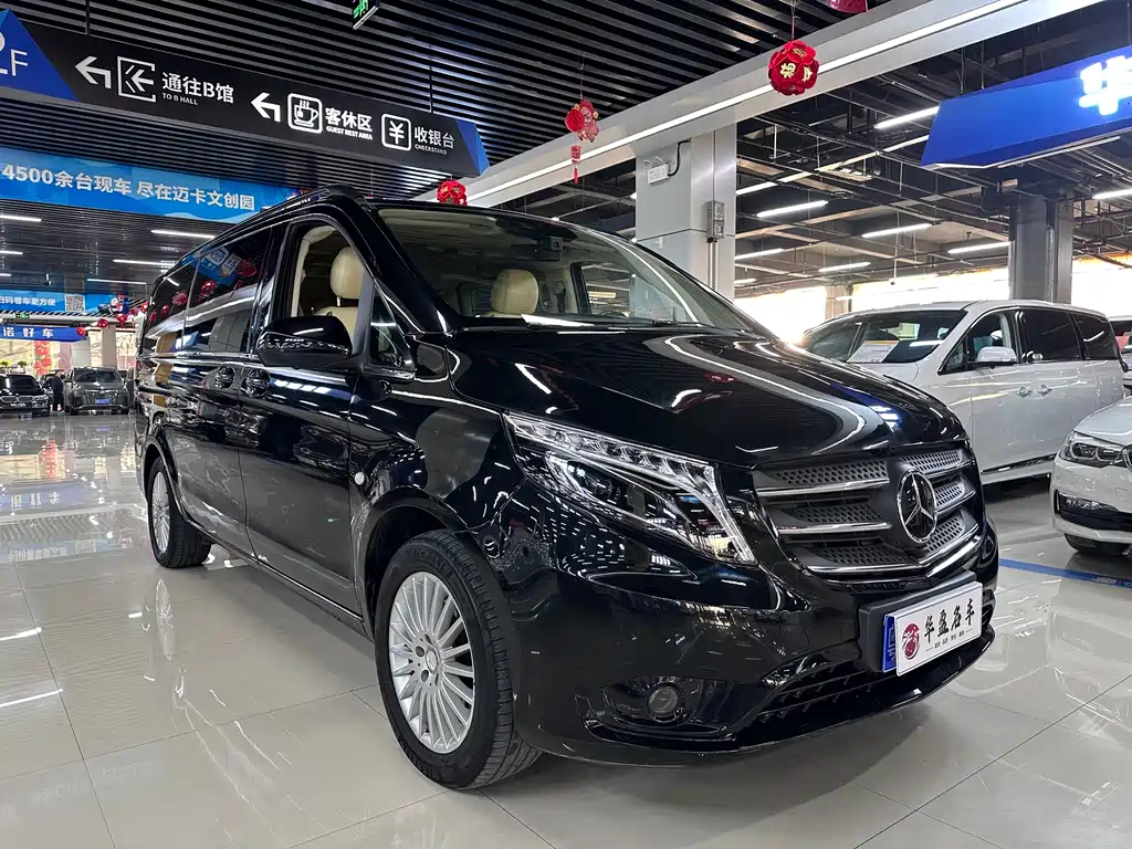 Mercedes-Benz V-Class 2018 — фото 3
