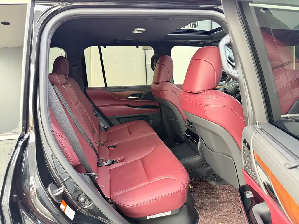 Lexus LX 2025 — фото 17