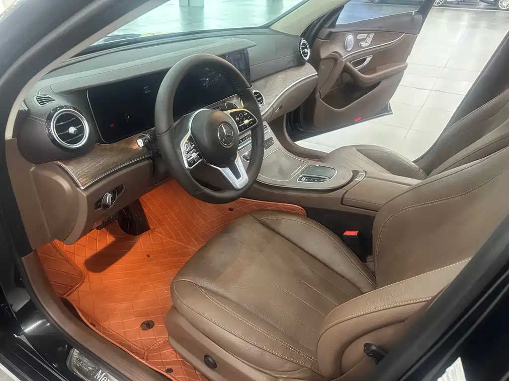 Mercedes-Benz E-Class 2020 — фото 10