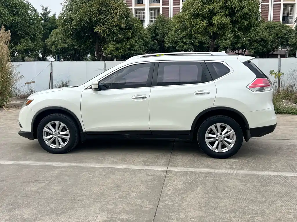 Nissan X-Trail 2016 — фото 2