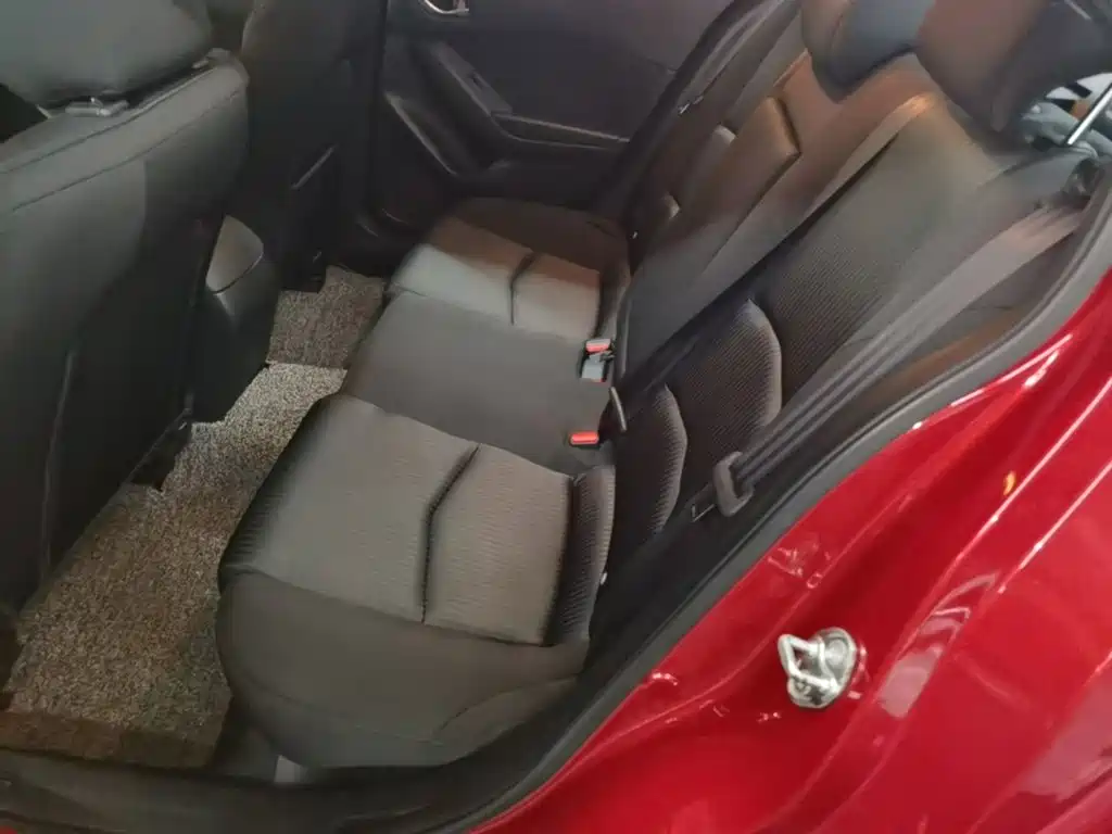 Mazda 3 Axela 2015 — фото 17