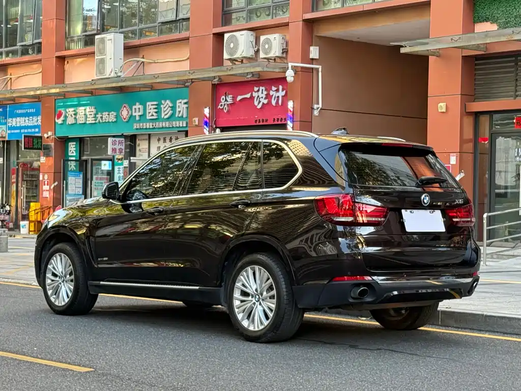 BMW X5 2017 — фото 16