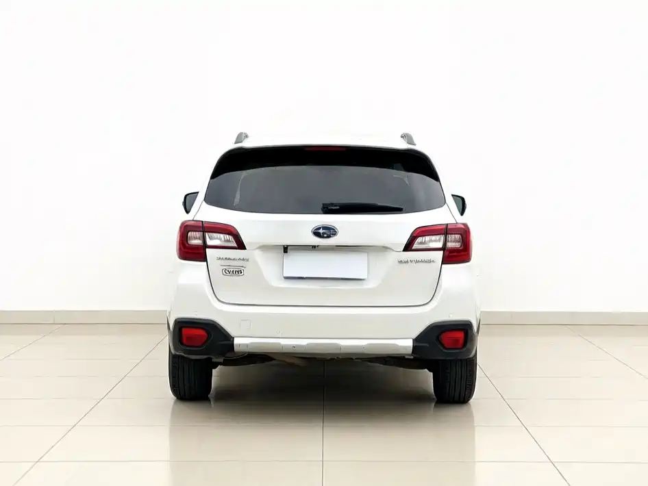 Subaru Outback 2017 — фото 8