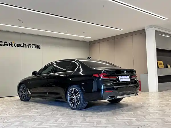BMW 5 Series 2021