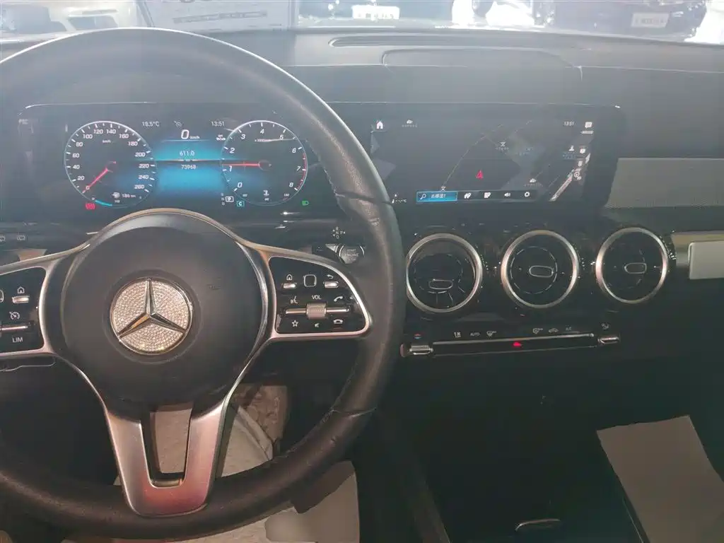 Mercedes-Benz GLB 2022 — фото 10