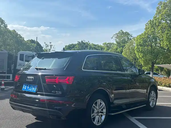 Audi Q7 2016