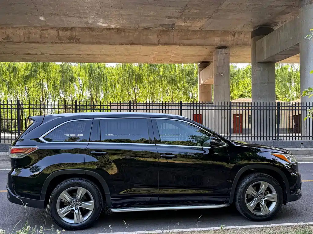Toyota Highlander 2016 — фото 9
