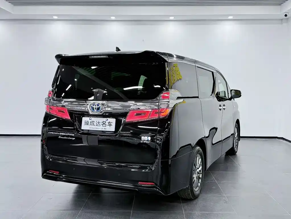 Toyota Vellfire 2022 — фото 4