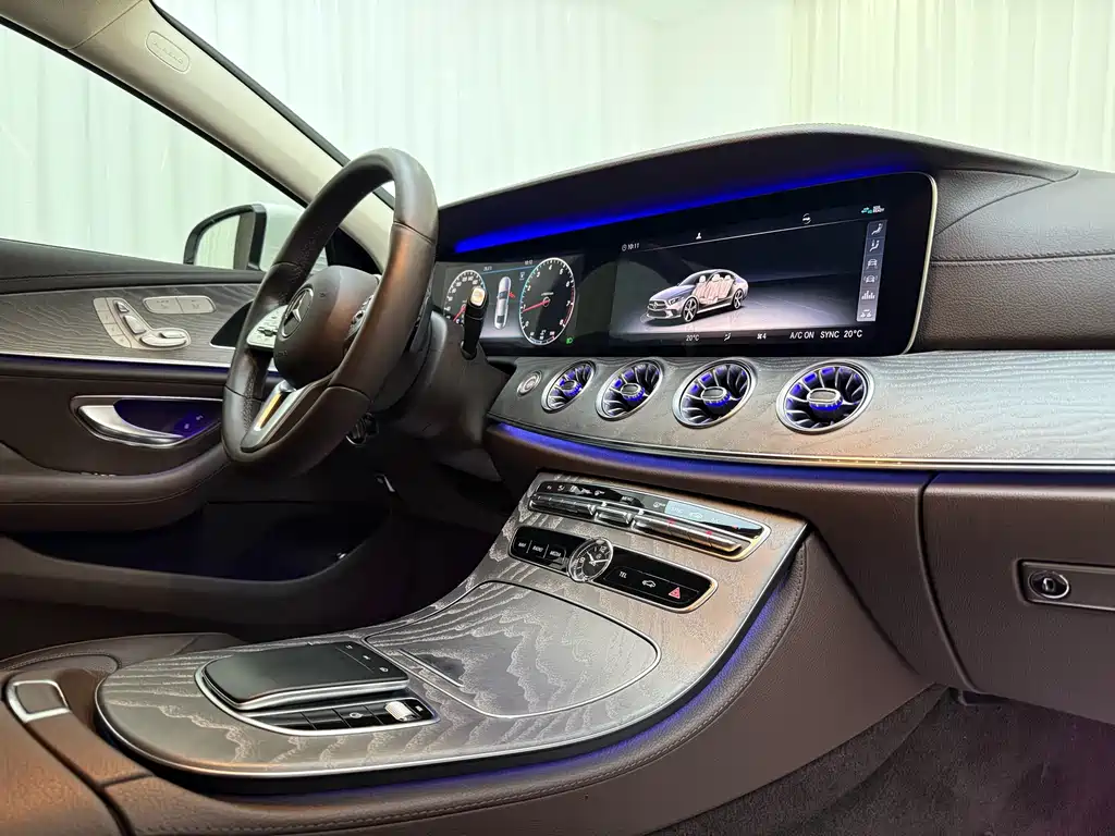 Mercedes-Benz CLS 2020 — фото 10