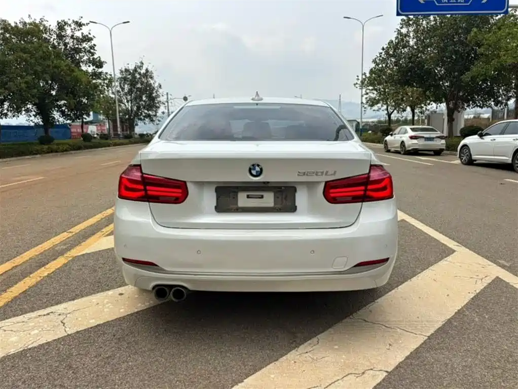 BMW 5 Series 2015 — фото 8