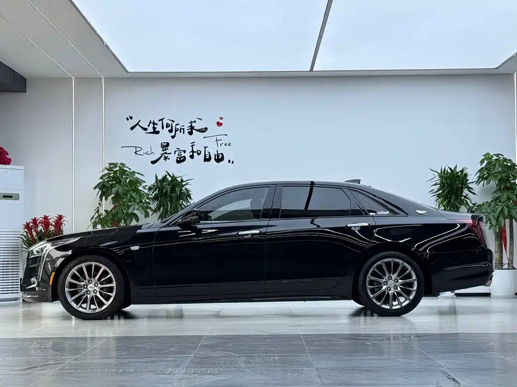 Cadillac CT6 2022 — фото 21