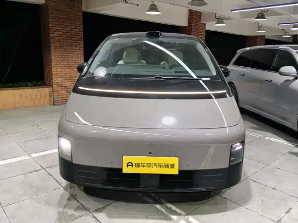 Li Auto MEGA 2024