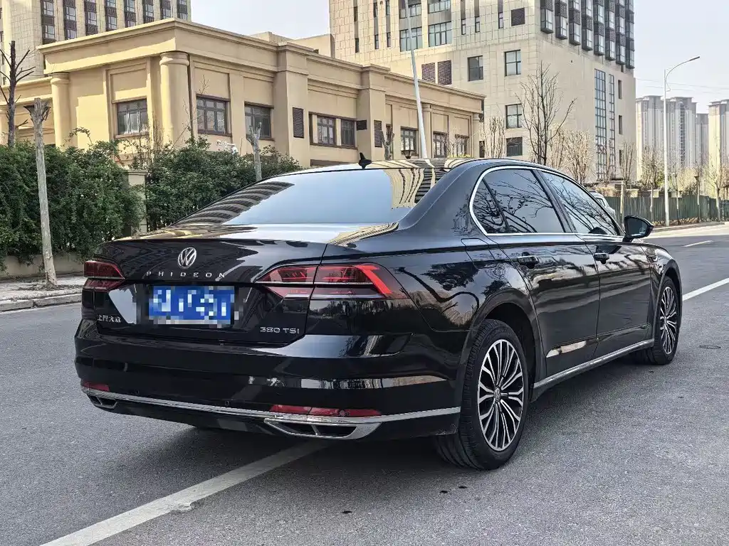 Volkswagen Phideon 2018 — фото 4