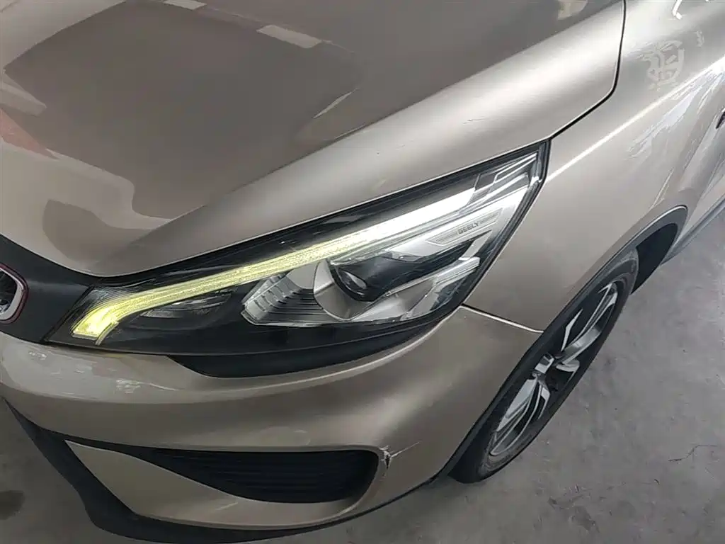 Geely Emgrand GS 2018 — фото 24