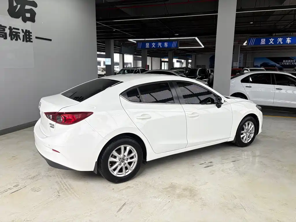 Mazda 3 Angkesela 2016