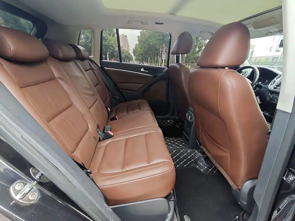 Volkswagen Tiguan 2016 — фото 10