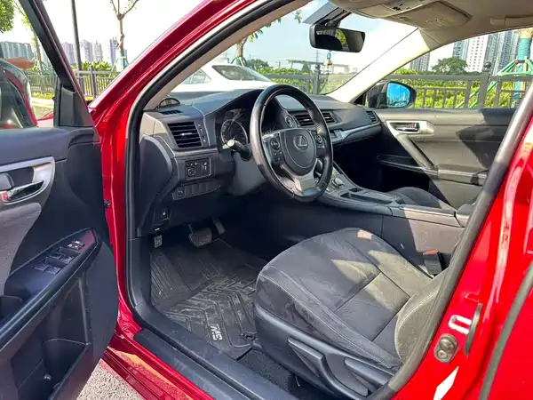 Lexus CT 2020