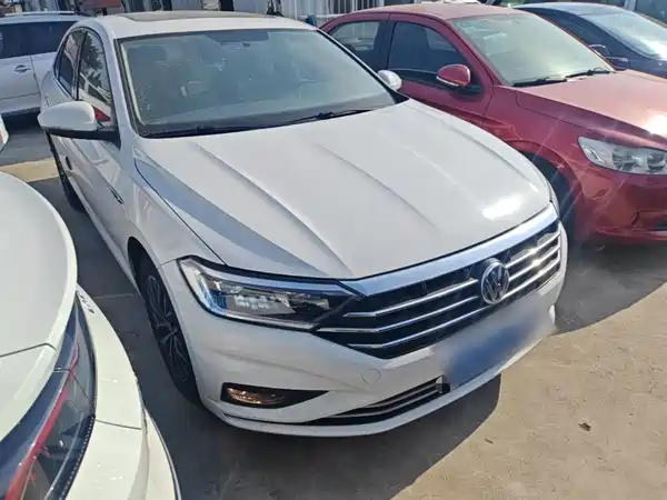 Volkswagen Sagitar 2021