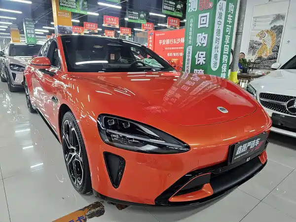 Xiaomi SU7 2024