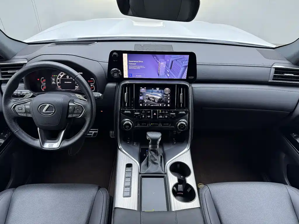 Lexus LX 2025 — фото 12