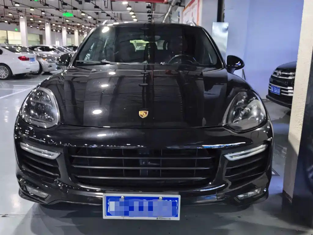 Porsche Cayenne 2012