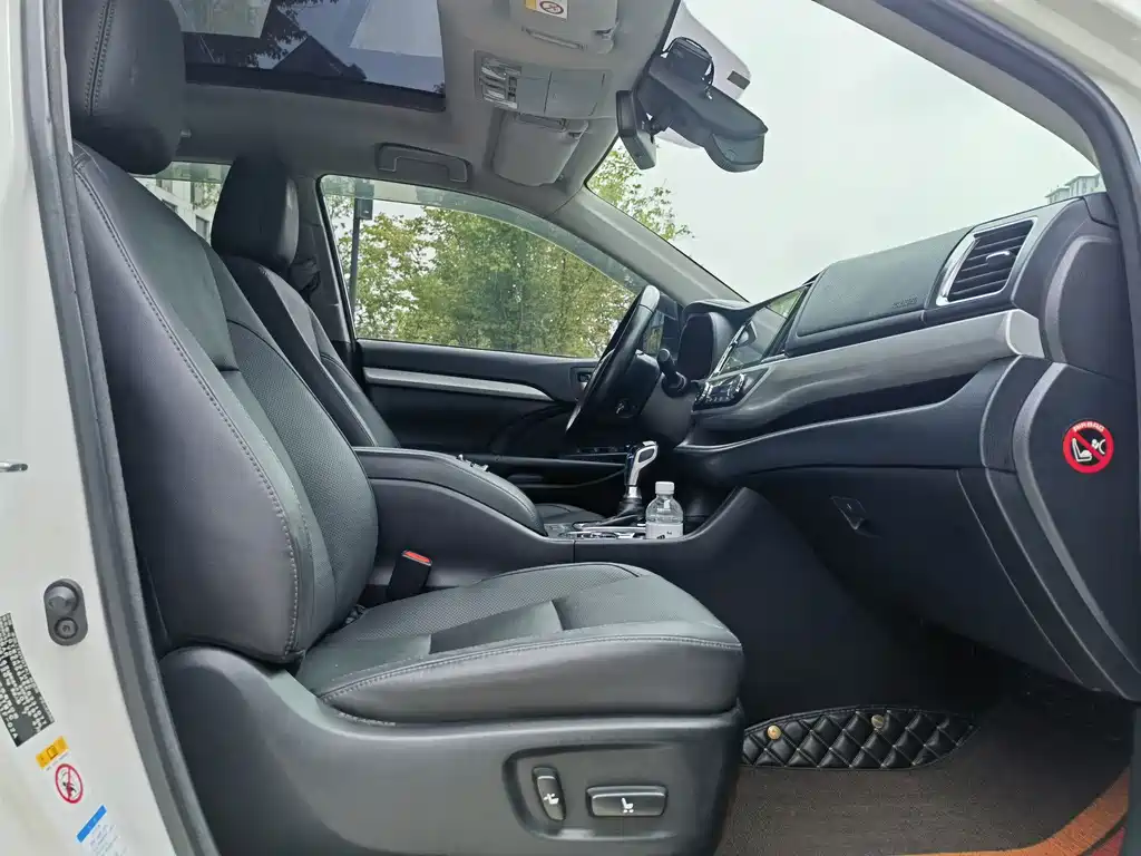 Toyota Highlander 2019 — фото 13