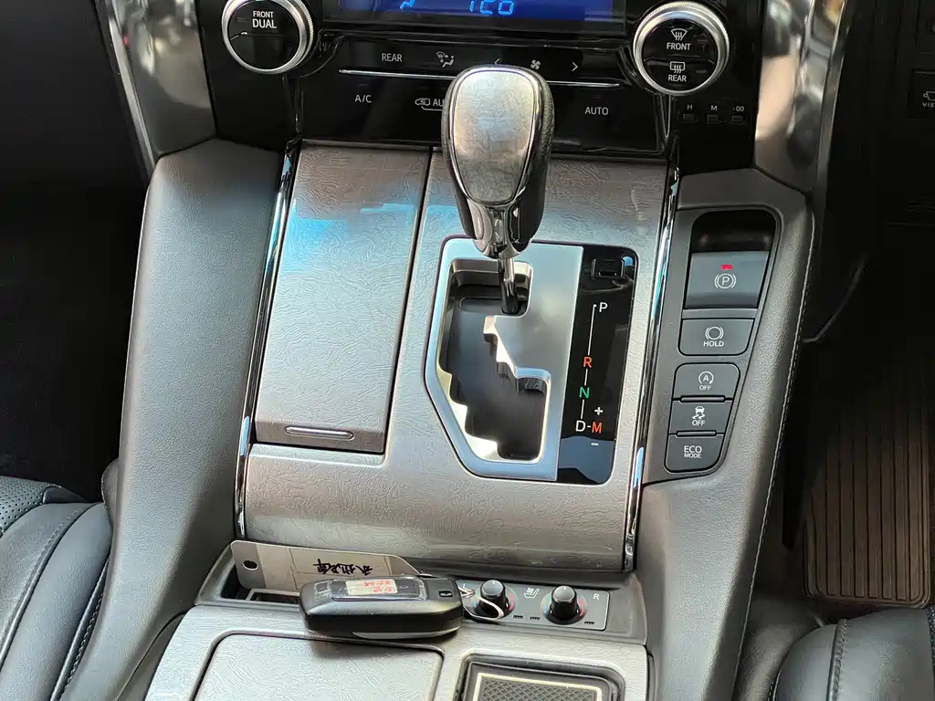 Toyota Alphard 2025 — фото 20