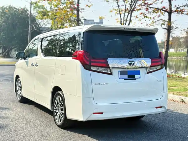Toyota Alphard 2017