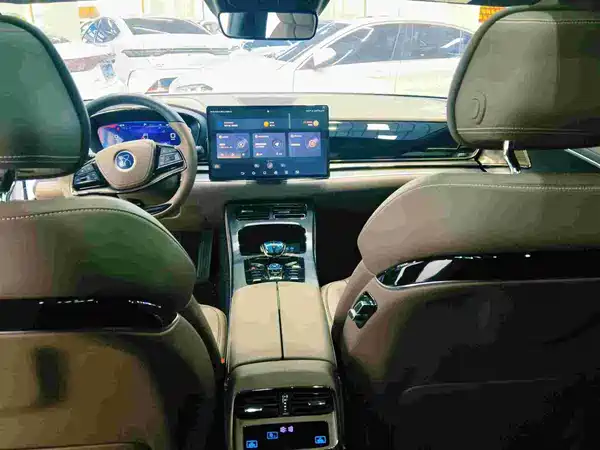 BYD Han 2024
