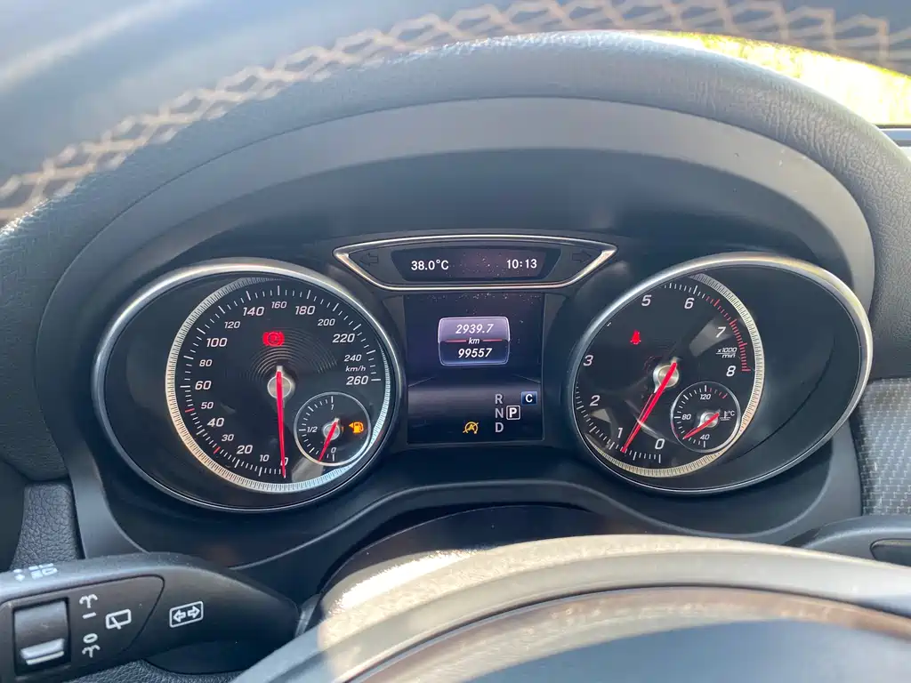 Mercedes-Benz GLA 2018 — фото 11