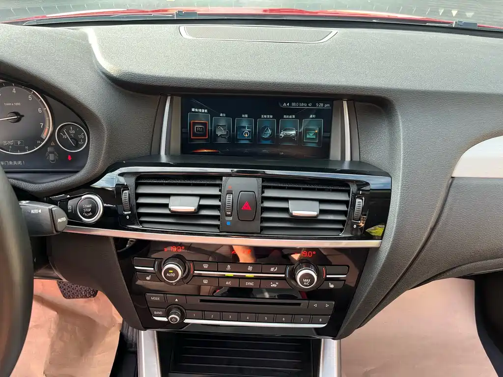 BMW X4 2018 — фото 17