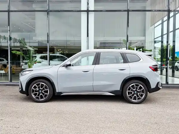 BMW X1 2025