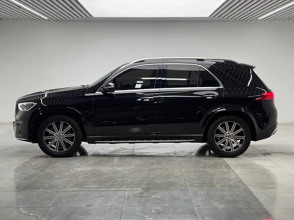 Mercedes-Benz GLE 2025