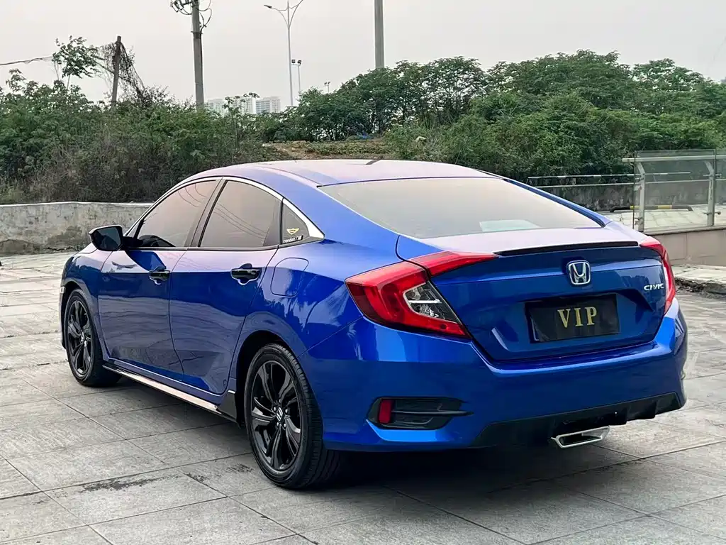 Honda Civic 2019 — фото 4