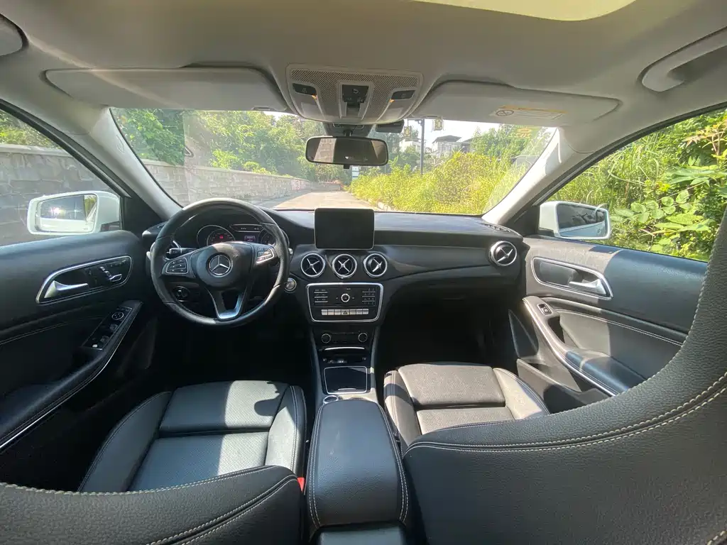 Mercedes-Benz GLA 2018 — фото 10
