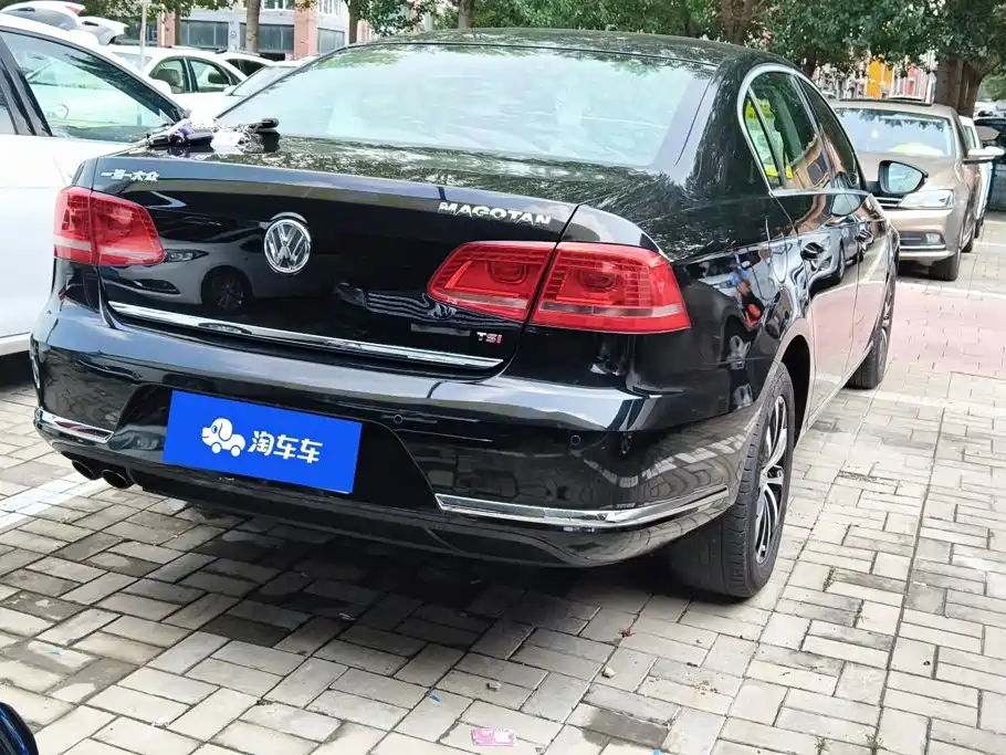 Volkswagen Magotan 2016
