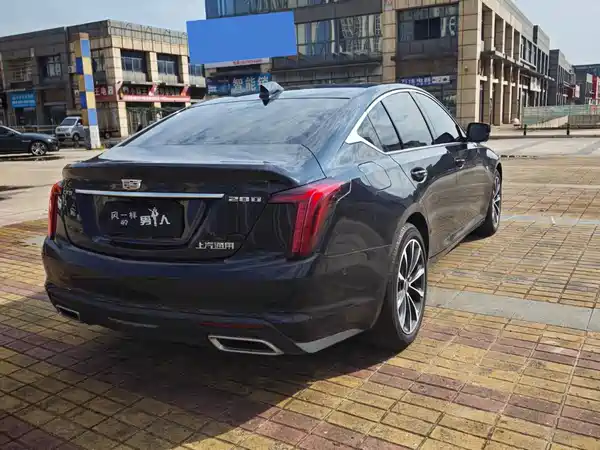 Cadillac CT5 2025