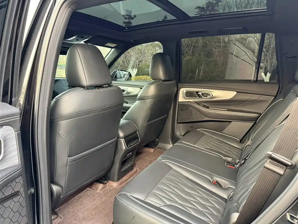 GAC Motor Trumpchi GS8 2023 — фото 15