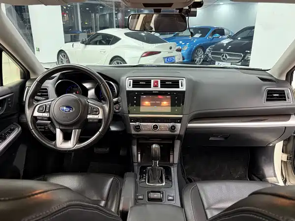 Subaru Outback 2015