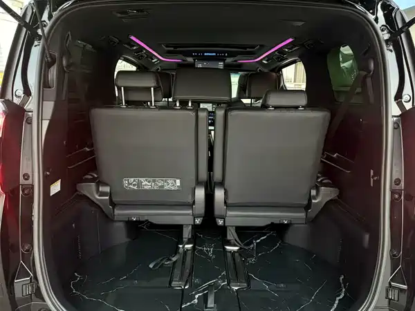Toyota Vellfire 2022