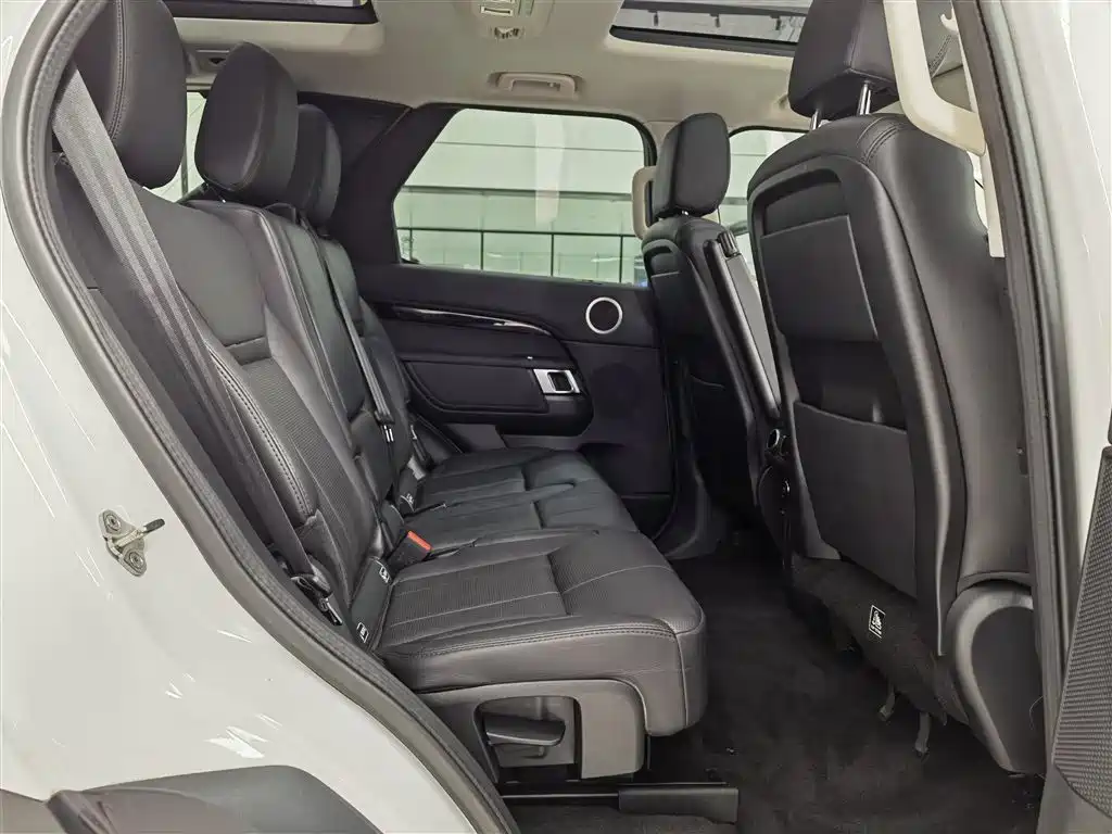Land Rover Discovery 2020 — фото 19