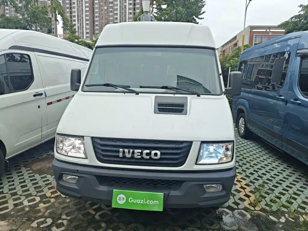 Iveco Proud 2020 — фото 3
