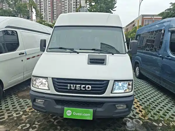 Iveco Proud 2020