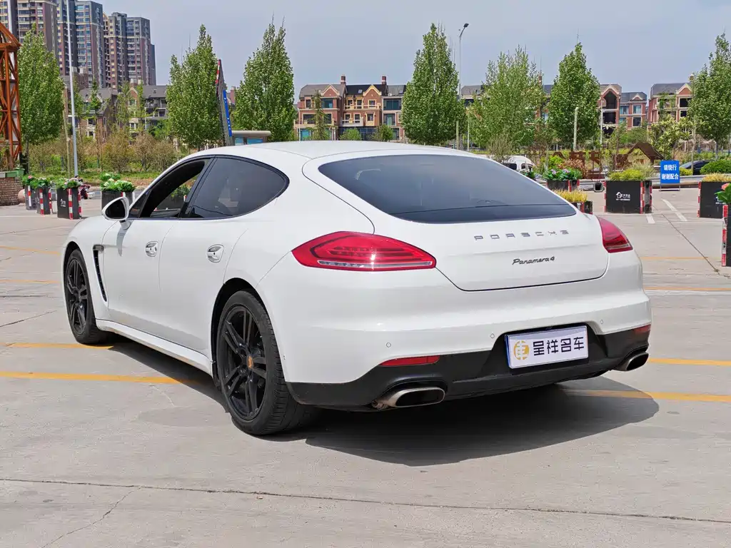 Porsche Panamera 2016 — фото 14