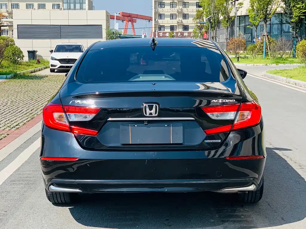 Honda Accord 2019 — фото 7