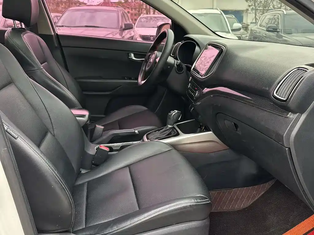 Kia KX3 2016 — фото 8