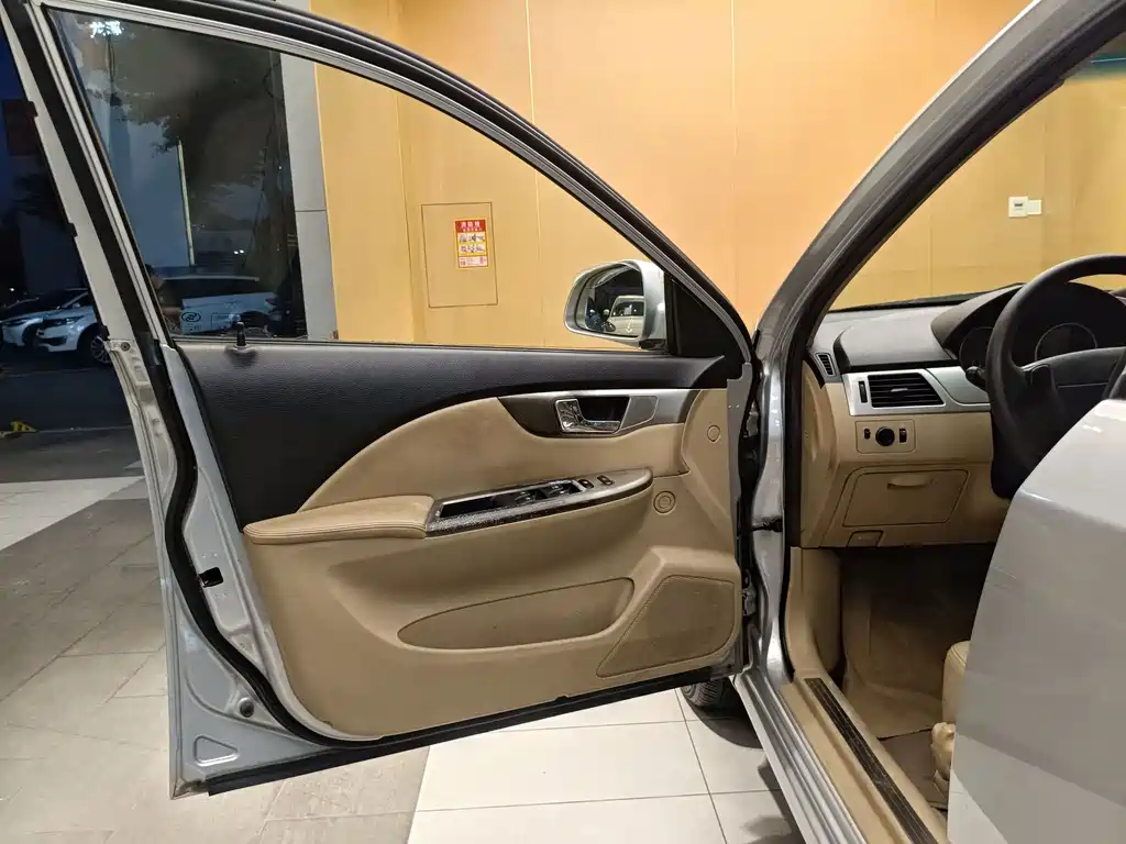 Buick Excelle 2013
