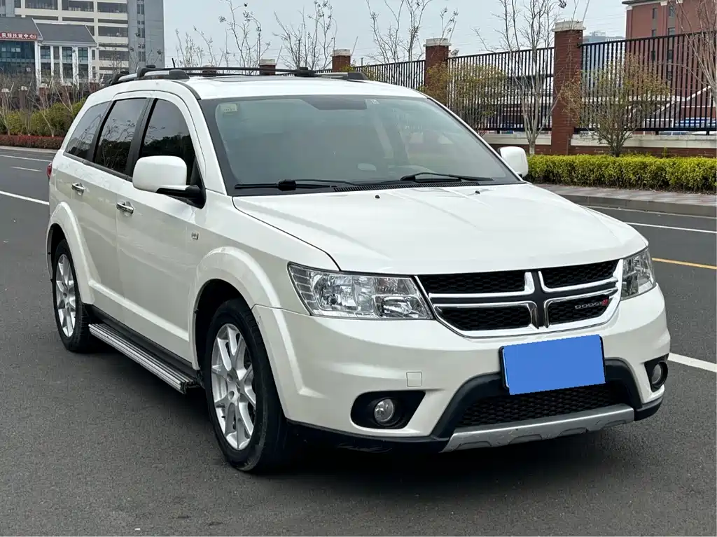 Dodge Journey 2014 — фото 3