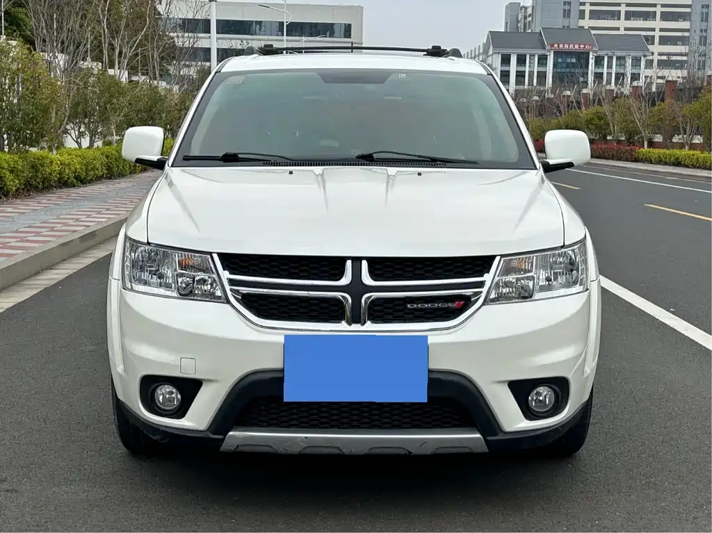 Dodge Journey 2014 — фото 2